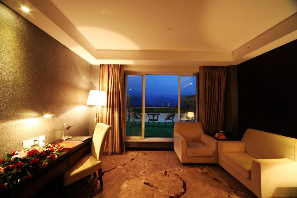 Xiongzhao Grand Hotel Weishan Dali (Yunnan) Kamer foto